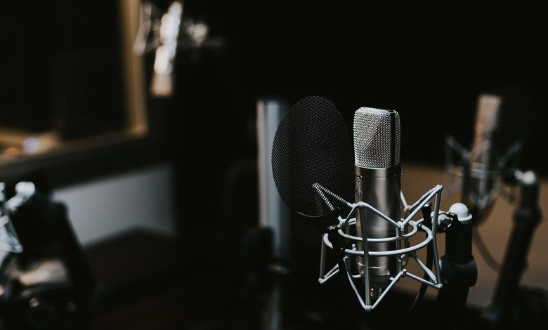 how to promote your podcast and grow your audience